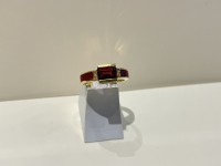 Bague or 750 grenat 