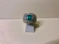 Bague platine 950 émeraude et diamants