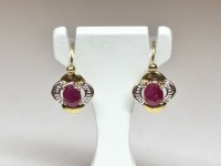 Boucles d'oreilles or 750 & rubis 