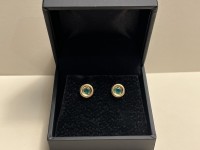 Boucles d'oreilles or 750 ronde emeraudes