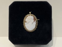 Broche pendentif camée or 750