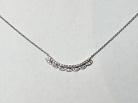 Collier dentelle, or blanc 750