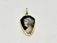 Pendentif mignature Email, or 750