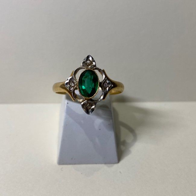 Bague ancienne or 750 doublet émeraude sur verre diamants