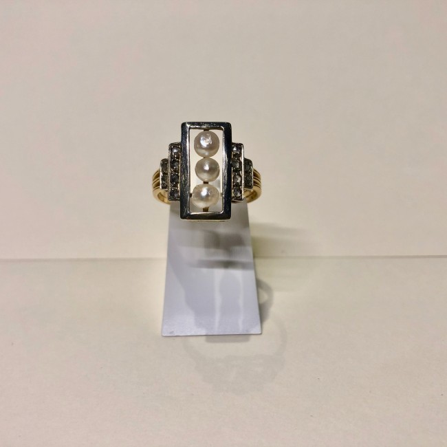 Bague art déco or 750 diamants et perles baroques