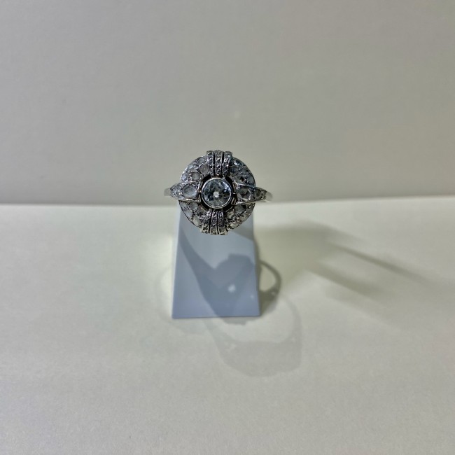 Bague art déco or blanc 750 et diamants