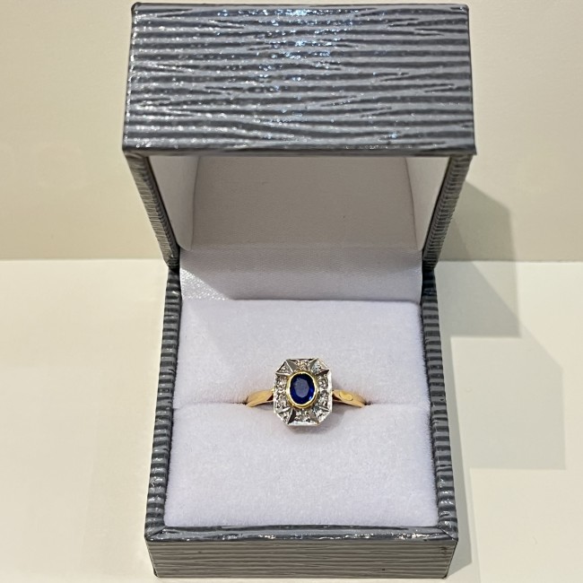 Bague or 750 carrée 