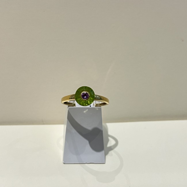 Bague or 750 péridot & améthyste