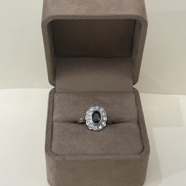 Bague or blanc 750, diamants & saphir 