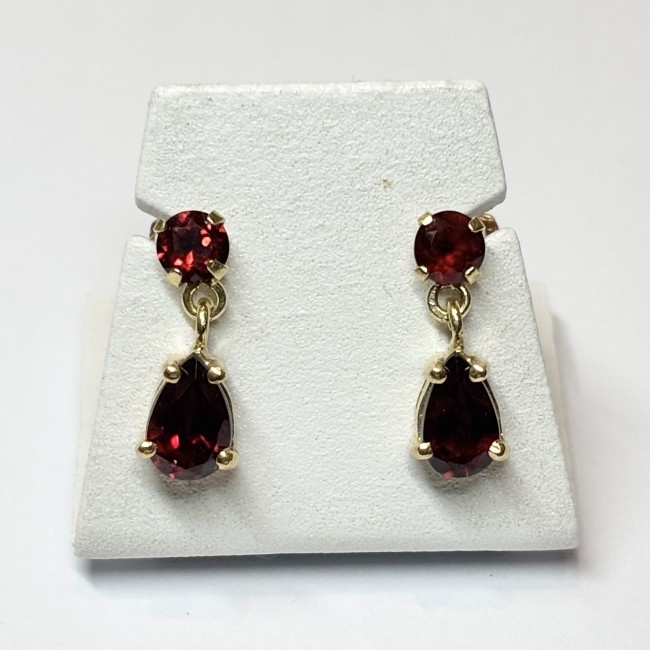 Boucles d'oreilles Grenats, or 750