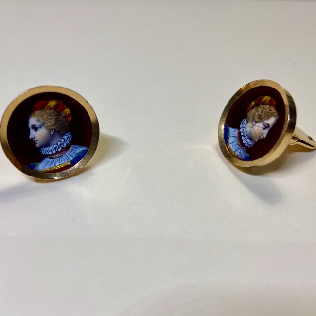 Boutons de manchettes anciens or 750 et émail