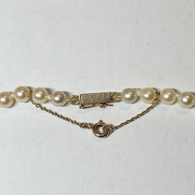 Collier chute de 97 Perles & fermoir or jaune 750 
