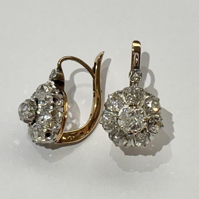 Dormeuses diamants, or 750, REF 260187